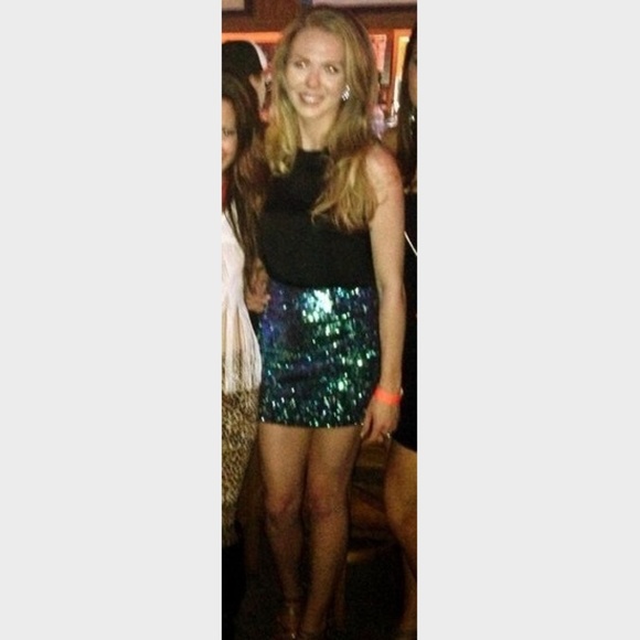 MINKPINK Sequin Mini Skirt - Picture 4 of 4